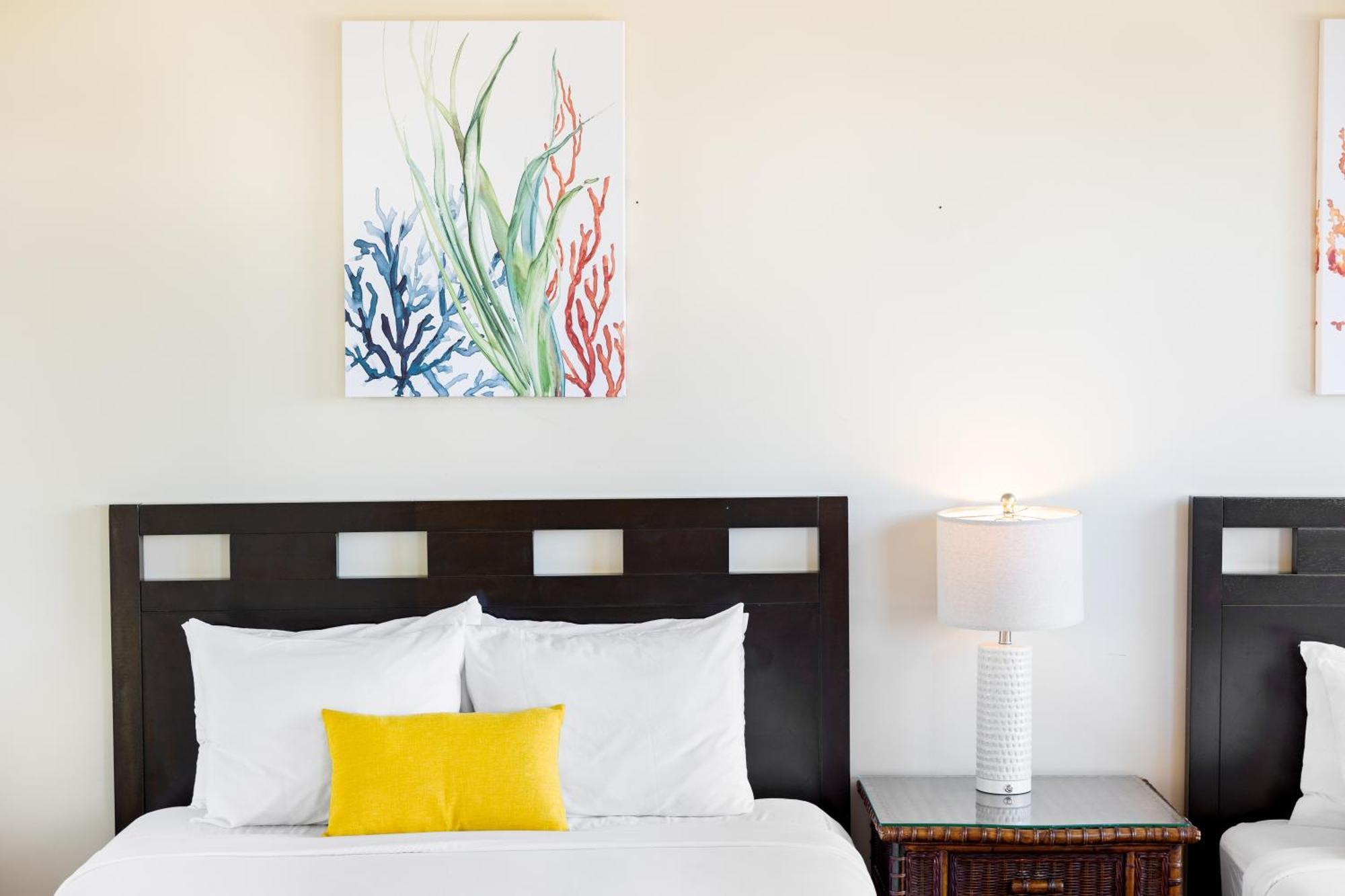 Cozy Waikiki Getaway, Stroll To Beach With Free Parking ホノルル エクステリア 写真