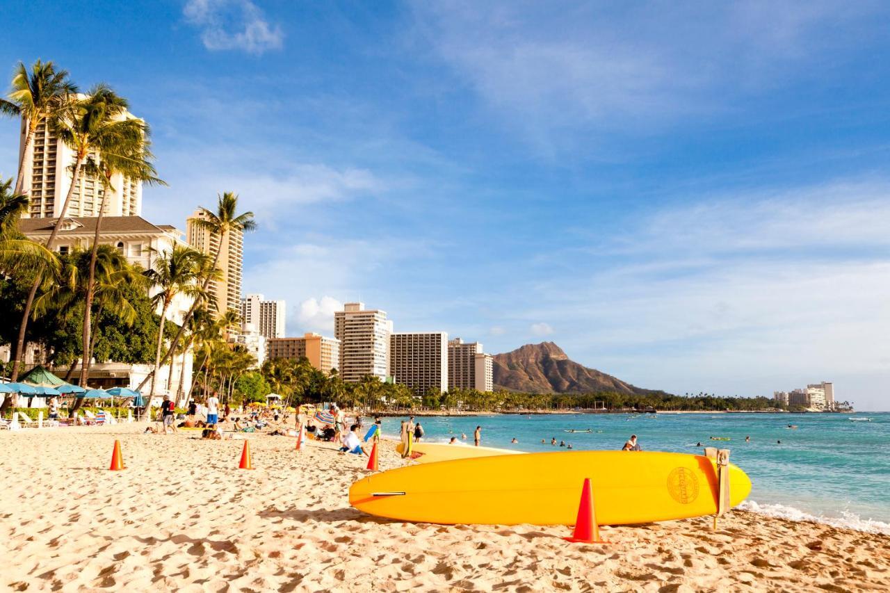 Cozy Waikiki Getaway, Stroll To Beach With Free Parking ホノルル エクステリア 写真