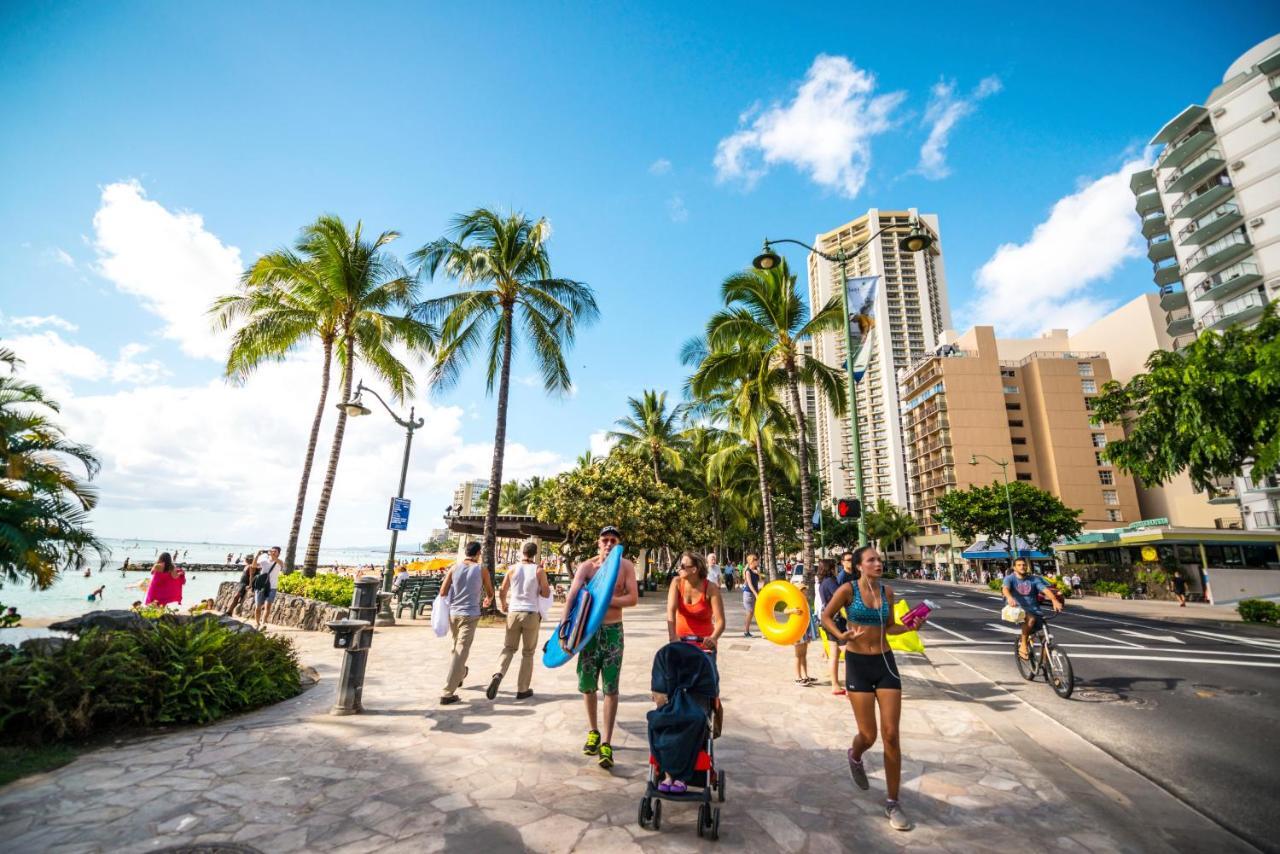 Cozy Waikiki Getaway, Stroll To Beach With Free Parking ホノルル エクステリア 写真